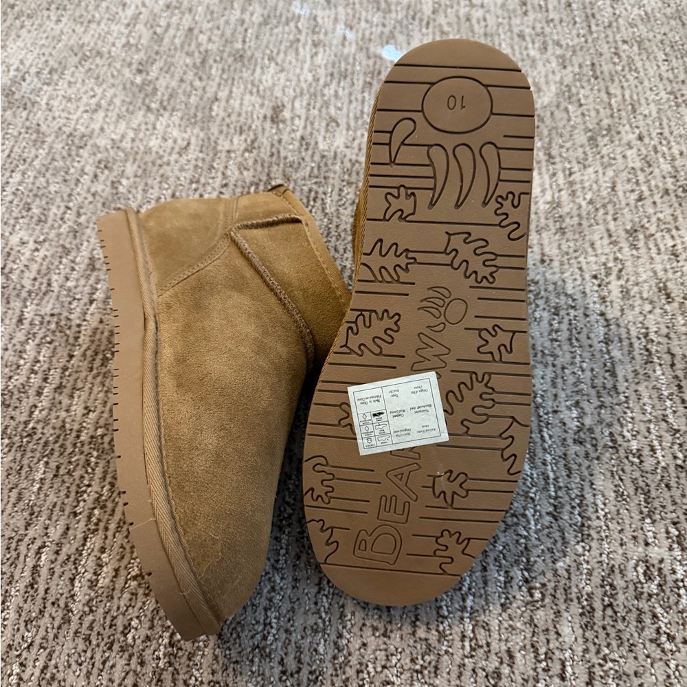 BearPaw Cozy Tan Ankle Boots - Picture 4 of 4